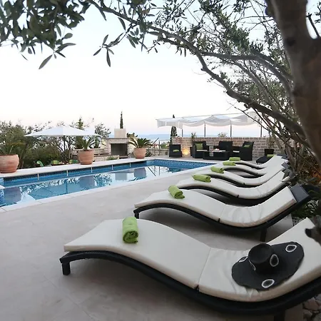 Pool Diana * Trogir